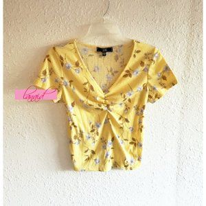 NEW Vibe Ruched V-Neck Ribbed Gathered Scrunched Floral Ribbed Daisy T-Shirt Top